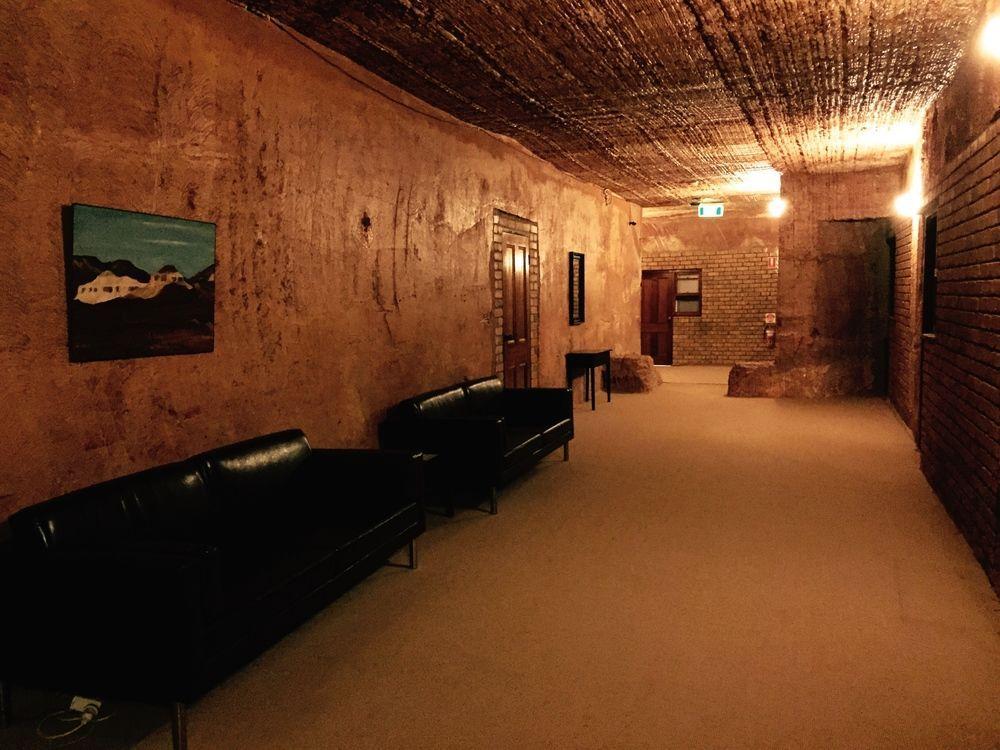 The Lookout Cave Underground Motel Coober Pedy Exterior foto